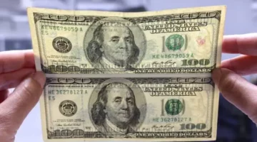 هبوط الدولار يدفع المستثمرين نحو «تجارة الفائدة» في الأسواق الناشئة