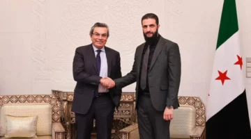 دمشق تظهر مرونة في تجاوز الانتقادات لتحقيق أولوياتها في النهوض بسوريا