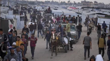 الجيش الإسرائيلي يحذر الفلسطينيين من التوجه لمراكز توزيع المساعدات في غزة