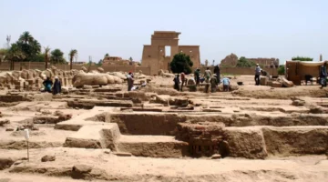 مصر تكشف أسرار «توابيت الأطفال» بالأقصر