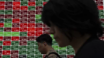 الأسواق تتراجع وسط فتور تجاري وتصاعد توتر الشرق الأوسط