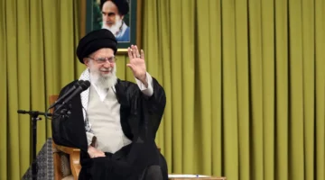 خامنئي بخير… وإسرائيل «ستدفع ثمنا باهظا»