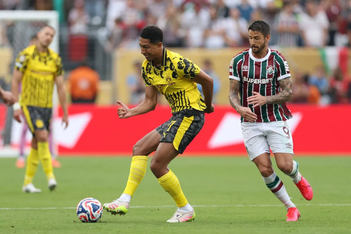 التعادل السلبي يخيم على مواجهة فلومينينسي ودورتموند