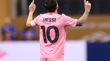 ميسي أفضل لاعب في تاريخ كرة القدم