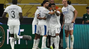 الهلال يرفع راية العرب «وحيداً» في المونديال