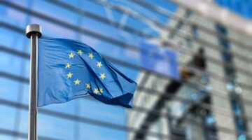 المفوضية الأوروبية تقترح تخفيف قواعد اندماج شركات الصناعات الدفاعية – وطني