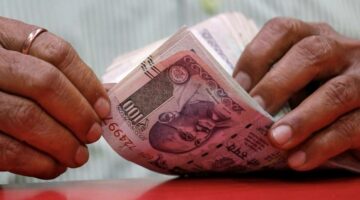 تراجع الروبية الهندية لأدنى مستوياتها فى شهرين – وطني