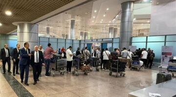 الجمارك: زيادة عدد العاملين بمطار القاهرة لدعم التسجيل الإلكتروني للهواتف المحمولة