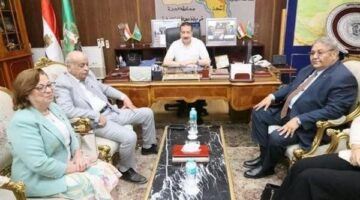 محافظ المنوفية يستقبل وفد حزب الشعب الجمهوري ونقيب الأطباء للتهنئة بعيد الأضحى المبارك