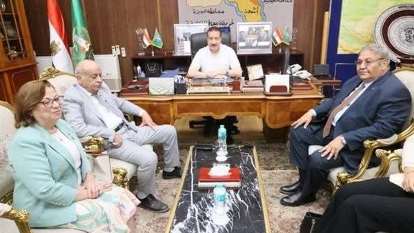 محافظ المنوفية يستقبل وفد حزب الشعب الجمهوري ونقيب الأطباء للتهنئة بعيد الأضحى المبارك