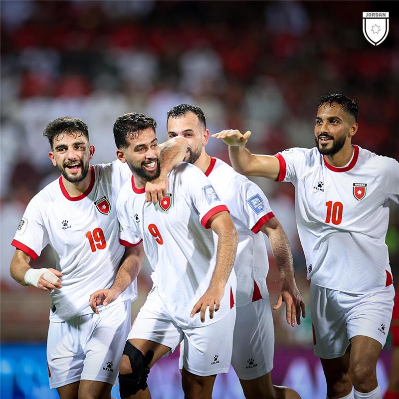 فيديو | الأردن يهزم عمان بثلاثية ويتصدر مجموعته في تصفيات كأس العالم