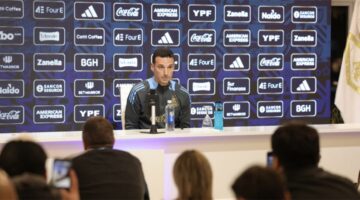 سكالوني يوضح موقف ميسي من مباراة كولومبيا.. ويعلق على صفقة ريال مدريد المرتقبة