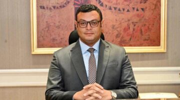 وزير الإسكان يتابع مشروعات المرافق الجاري تنفيذها بالعبور الجديدة والأراضي المضافة لها