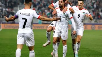 فيديو | فلسطين تودع تصفيات كأس العالم بعد التعادل مع عمان