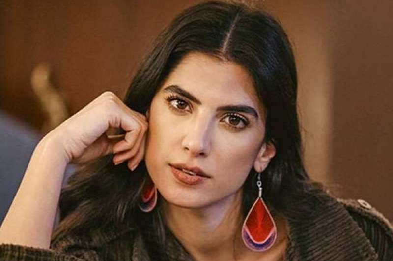 كارمن بصيبص تكشف تفاصيل مشاركتها في فيلم “إن غاب القط”