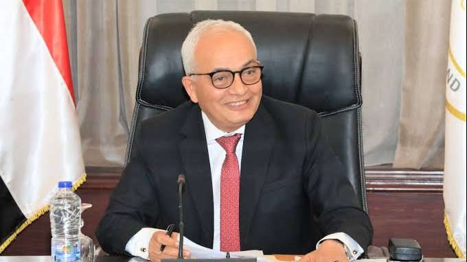 وزير التعليم السابق يكشف كواليس مكافحة الغش في امتحانات الثانوية العامة