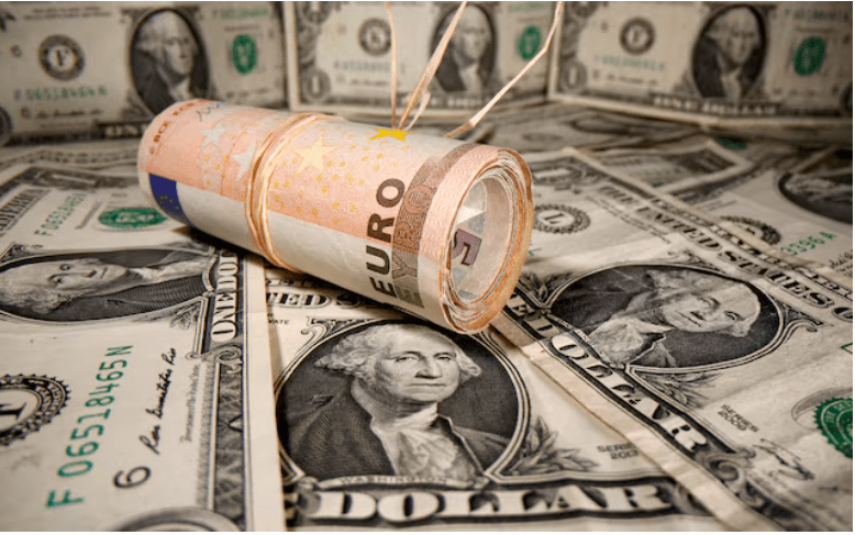 أسعار العملات اليوم الجمعة 13 يونيو 2025 مقابل الجنيه المصري