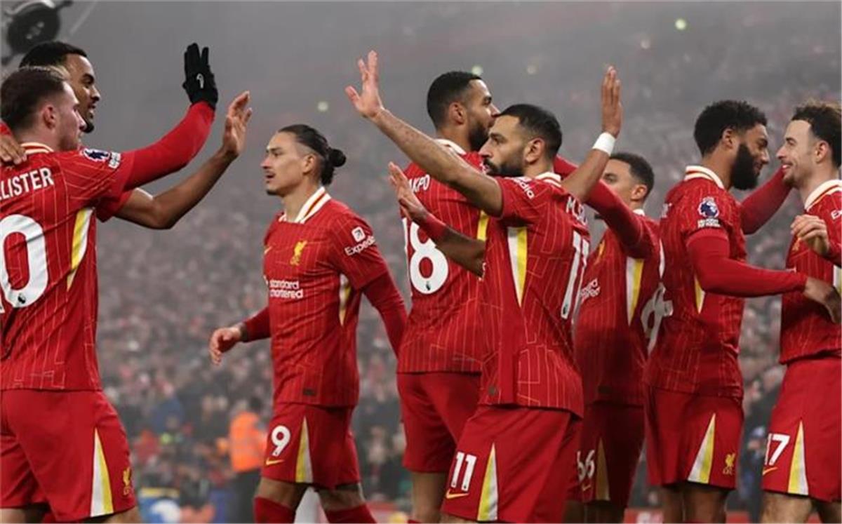 ليفربول يقترب من حسم الصفقة الأغلى في بطولة الدوري الإنجليزي