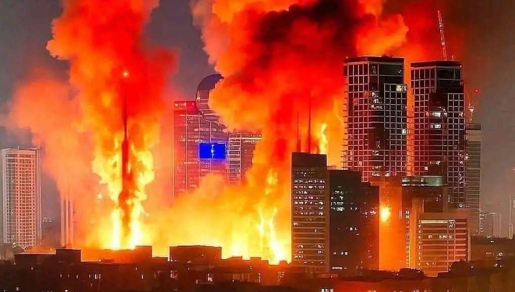 مصرع إسرائيلية وحرائق واسعة في أبراج تل أبيب جراء القصف الإيراني