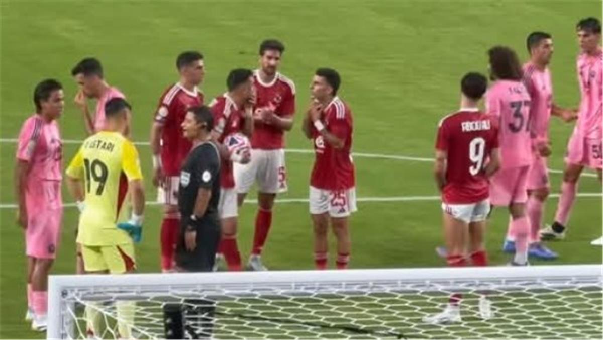 “لم يطلب التسديد”.. زيزو يكشف ماذا قال لـ تريزيجيه قبل إهداره ركلة جزاء الأهلي أمام إنتر ميامي