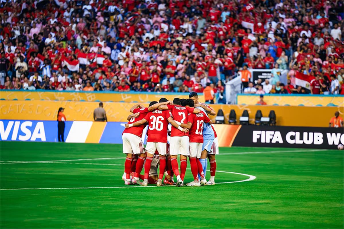تحديد زي الأهلي أمام بالميراس في كأس العالم للأندية