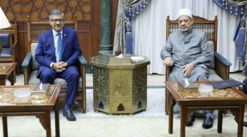 شيخ الأزهر يستقبل وفدًا من الطلاب المتخصصين في دراسات الشرق الأوسط من جامعة جورج