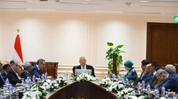 رئيس مجلس النواب يعقد لقاءً مُوسعاً مع السفراء المنقولين لرئاسة البعثات الدبلوماسية المصرية بالخارج