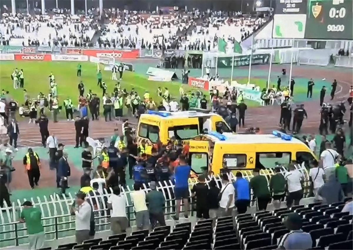 “كارثة في المدرجات”.. إلغاء احتفالية مولودية الجزائر بـ الدوري