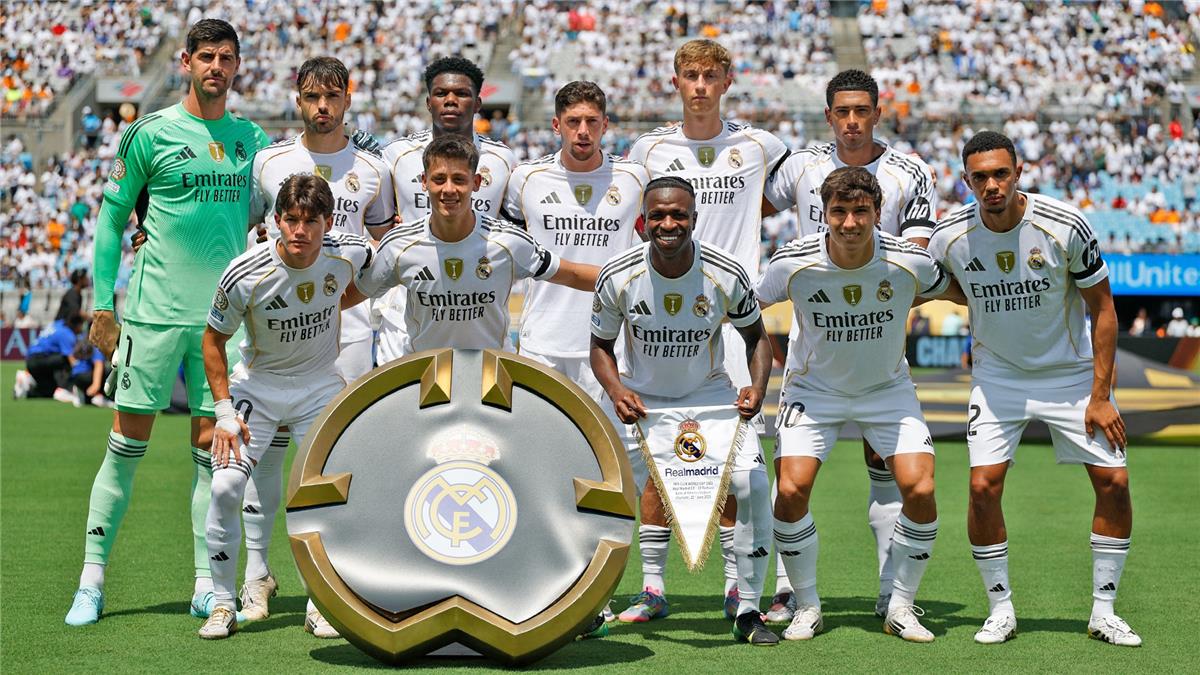 فيفا يحقق في واقعية عنصرية ضد لاعب ريال مدريد خلال مباراة باتشوكا.. وألونسو يعلق
