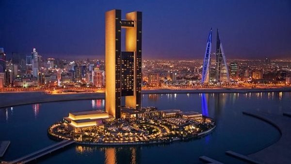 البحرين تدعو المواطنين والمقيمين بالتوجه إلى أماكن آمنه