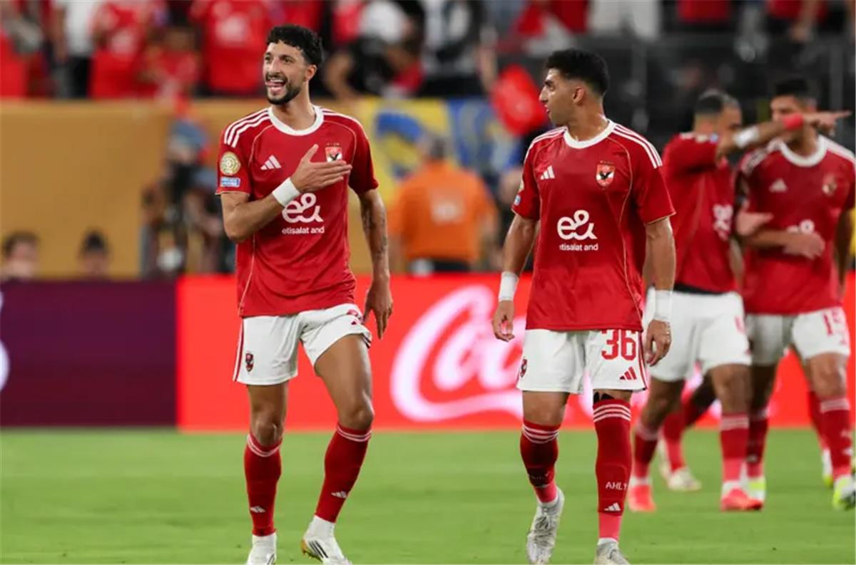 وسام أبو علي يسجل هدف الأهلي الثاني أمام بورتو في كأس العالم للأندية