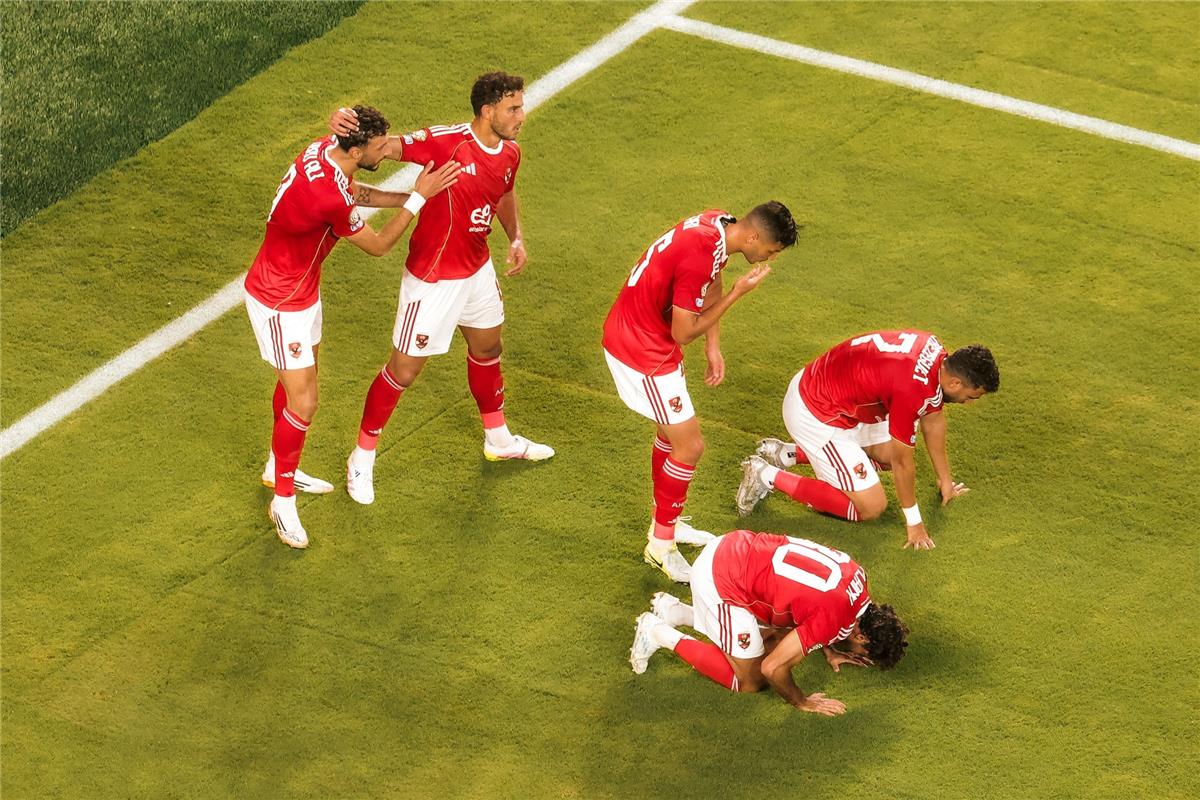أول قرار من ريبيرو بعد خروج الأهلي من كأس العالم للأندية