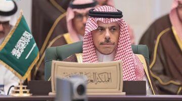 الوزاري الخليجي يدعو لإنهاء حرب غزة وعودة النازحين وانسحاب إسرائيل ويشيد بـ”الجهود المكثّفة” لقطر ومصر والولايات المتحدة للوصول إلى اتفاق شامل لوقف إطلاق النار