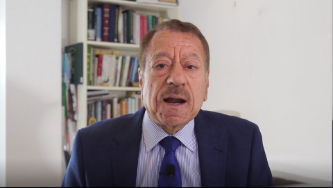 هل يحق لسفير أمريكا في تل ابيب التطاول على ماكرون واتهامه بشن حربا صليبية على الدولة اليهودية؟ بعد صفقة رام الله هل سيتم تتويج نتنياهو “إماما” للمنطقة؟ هل ستكون زيارة عراقجي للقاهرة كسرا لتهميش مصر وتدشينا لتحالف نووي استراتيجي مصري ايراني؟ ولماذا فتح ملف السيادة على تيران وصنافير الآن؟