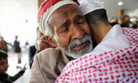 بمناسبة عيد الأضحى.. جماعة “أنصار الله” تعلن استعدادها لصفقة تبادل مع الحكومة اليمنية تشمل جميع الأسرى وبدون شروط