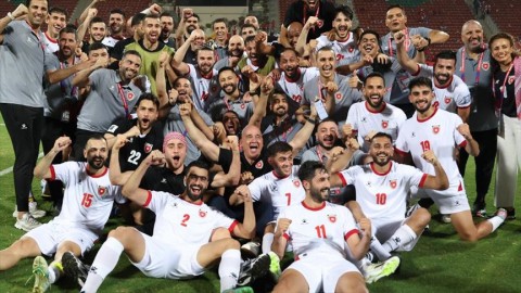 أفراح “النشامى” و”المونديال”: البنك العربي يعلن صفته الجديدة “الراعي الرسمي للمنتخب” وعبارة الملكة رانيا “العيد بعيدين” الأكثر تداولا