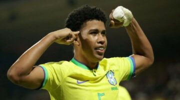 لاعب البرازيل: بكيت بعد قرار أنشيلوتي