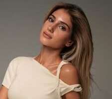شيرين بيوتي تحتفل بتوديع العزوبية بأجواء مبهجة.. وأسامة مروة يحتفل بطريقته في دبي