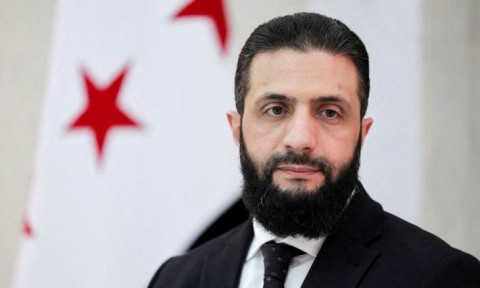 مبعوث ترامب: الشرع قد يكون “هدفا للجماعات المتطرفة” ويجب أن ننشئ نظام حماية حوله ولا توجد شروط لرفع العقوبات عن سوريا