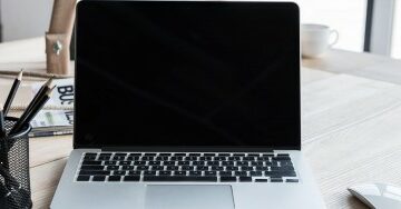 7 اختبارات ضرورية قبل شراء لابتوب مستعمل: دليلك لتجنب الخسارة