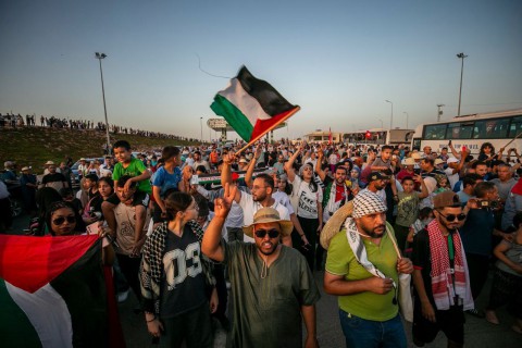 جدل حول موقف مصر من قوافل التضامن مع “غزة”.. أصابت أم أخطأت؟ ما مبررات كلا الفريقين؟ وأيها كان أكثر إقناعا؟