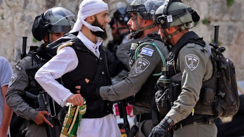 بعد الهجوم على إيران.. إسرائيل تُخلي الأقصى وتغلق الضفة الغربية واستنفار غير مسبوق لقواتها ورفع حالة التأهب في المستوطنات