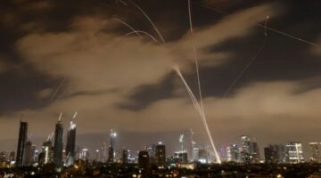 الجيش الإسرائيلي يعترف باستمرار قدرة طهران على إطلاق الصواريخ رغم القصف المتبادل وويحقق باحتمالية إطلاق إيران صاروخا بالستيا متعدد الرؤوس.. و271 إسرائيليا أصيبوا بالهجوم الصاروخي الخميس