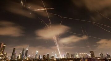 الحرس الثوري يعلن استهداف إسرائيل بطائرات مسيرة قتالية تطلق صواريخ للمرة الأولى منذ بدء الحرب بين طهران وتل أبيب