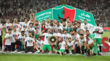 مولودية الجزائر يتوج بلقب الدوري المحلي للمرة الثانية تواليا
