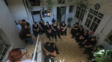 مسيحيون خائفون في دمشق يطالبون الشرع بالحماية بعد تفجير الكنيسة