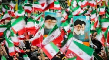 الحرس الثوري الإيراني يقول إنه لقن إسرائيل “درسا” ويعلن الانتصار وإجبار “الأعداء” على طلب وقف النار: يدنا على الزناد ومستعدون للرد