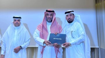 مدير تعليم مكة يكرم الشهري – أخبار السعودية