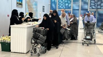 وصول طلائع الحجاج الإيرانيين إلى مطار عرعر تمهيداً لمغادرتهم عبر منفذ جديدة عرعر – أخبار السعودية