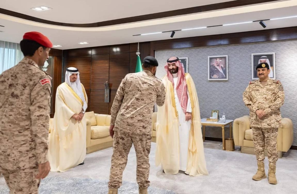 وزير الحرس الوطني يستقبل قادة الوزارة وكبار مسؤوليها المهنئين بعيد الأضحى – أخبار السعودية